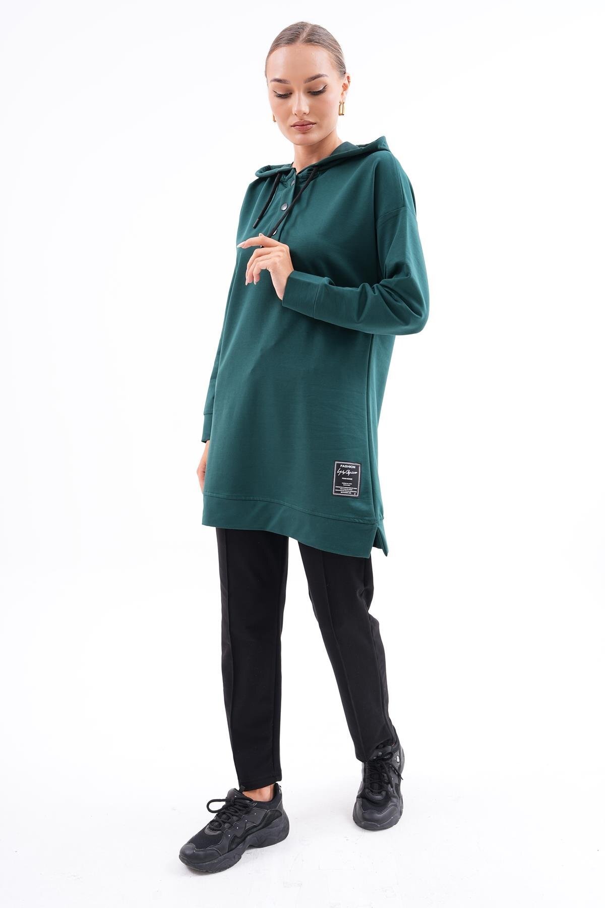 طقم رياضي تونيك وبنطلون قطعتين زمردي - Westbound