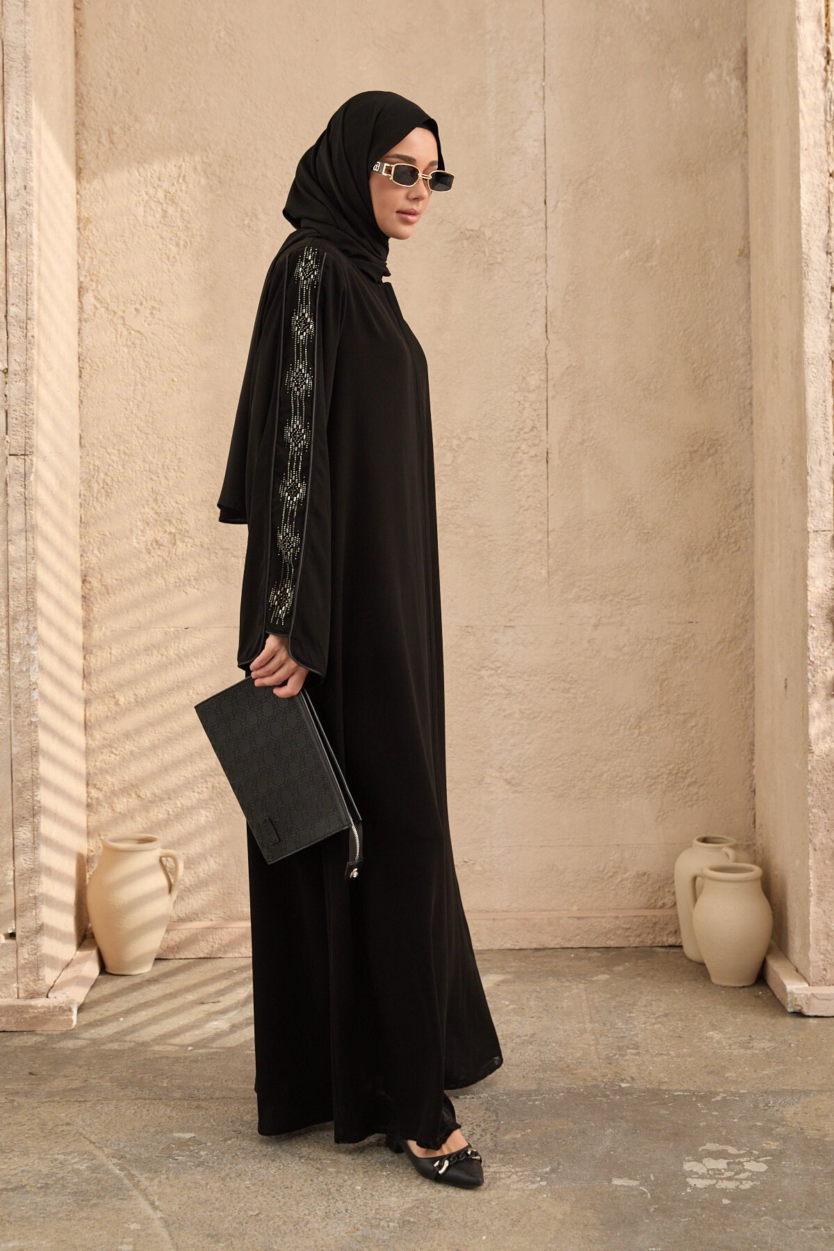 Special Design Stone-Embellished Abaya - Black - Agra Prive