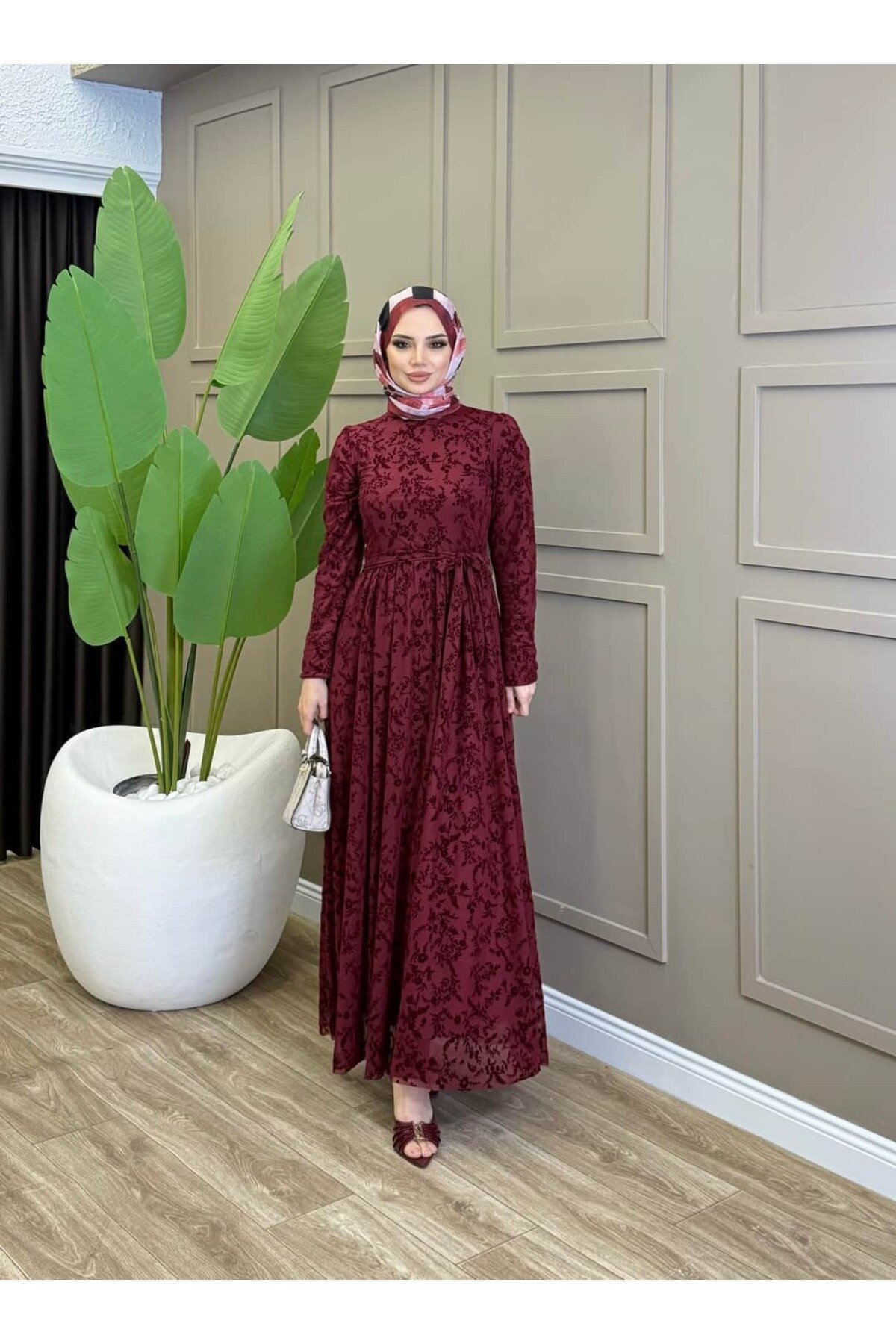 Bordo Flok Desen Kuşaklı Elbise - ALLİNOFFİCİAL