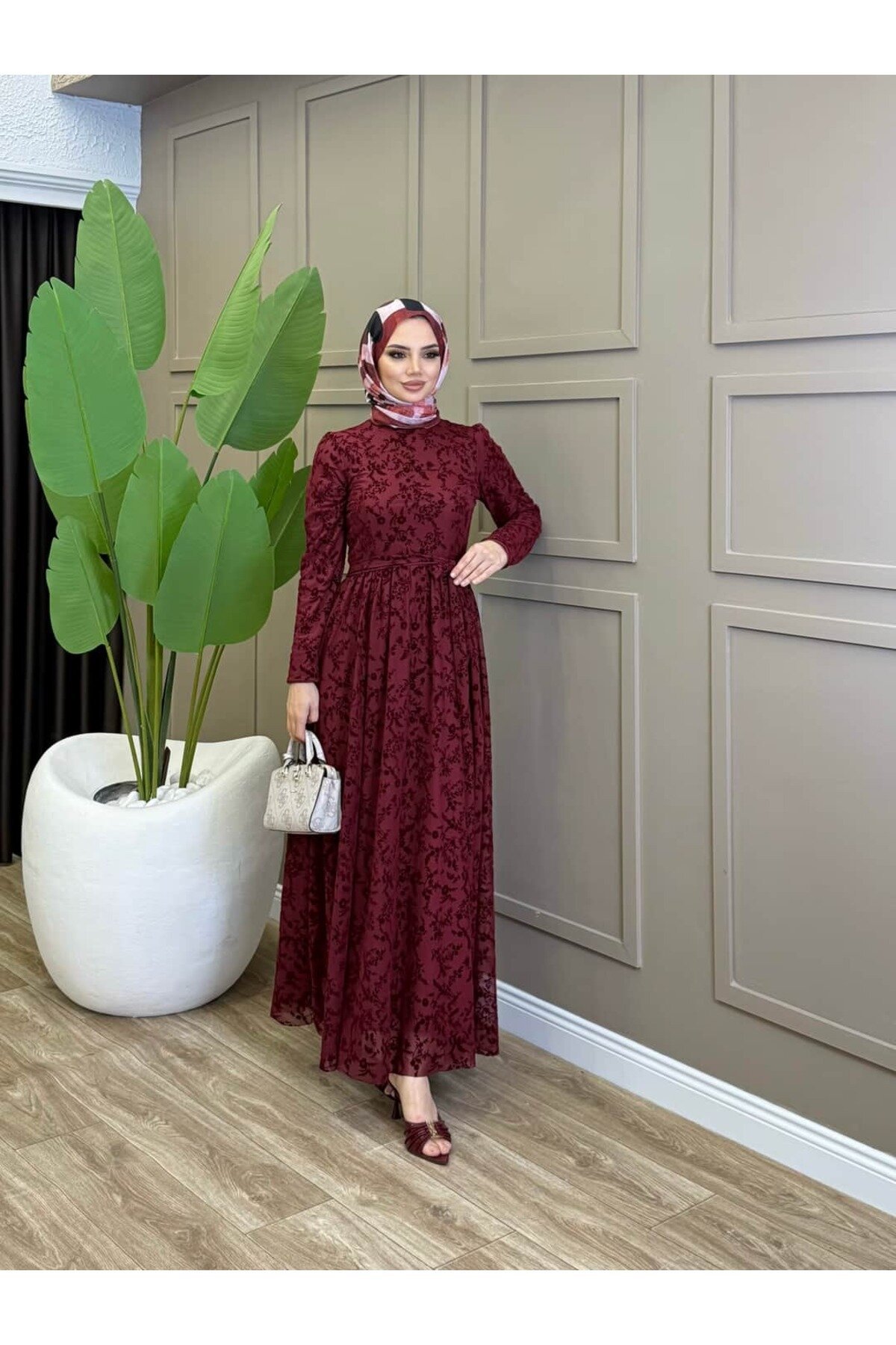 Bordo Flok Desen Kuşaklı Elbise - ALLİNOFFİCİAL