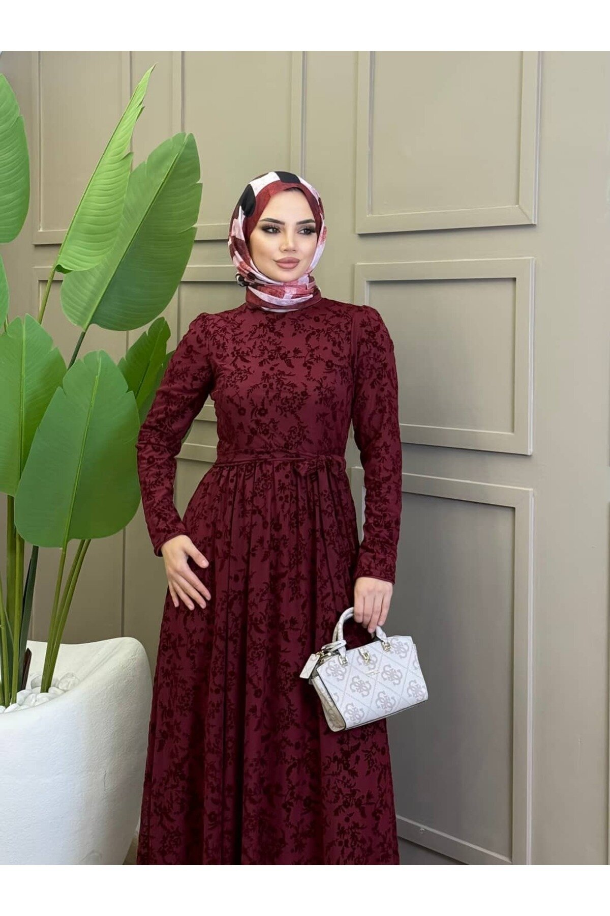 Bordo Flok Desen Kuşaklı Elbise - ALLİNOFFİCİAL
