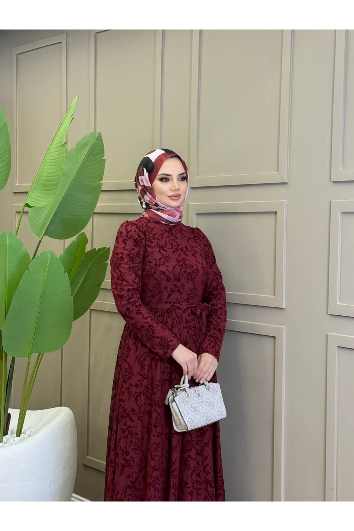 Bordo Flok Desen Kuşaklı Elbise - ALLİNOFFİCİAL