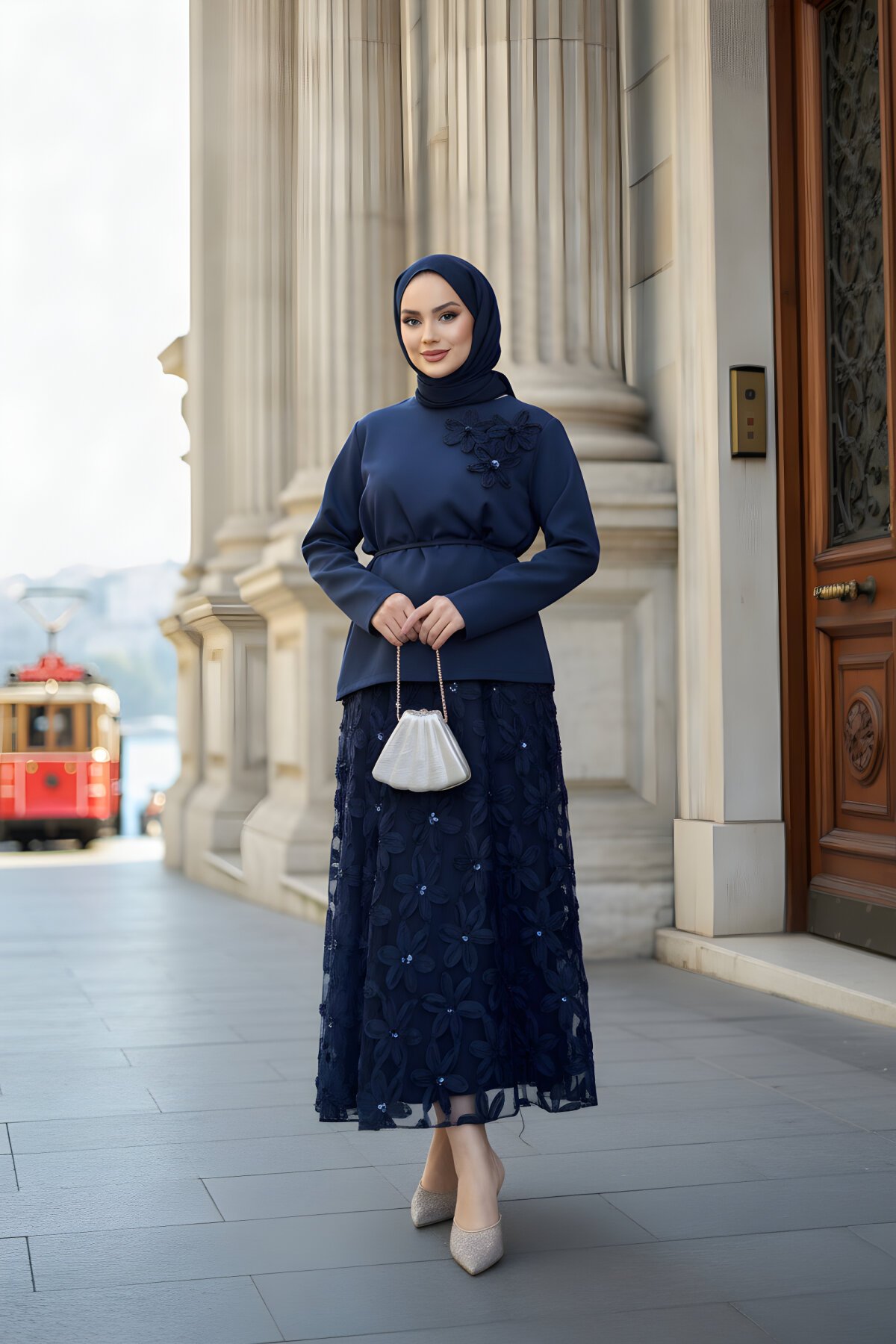 Lacivert Çiçek Dokulu Zarif İkili Tesettür Takım - ALLİNOFFİCİAL