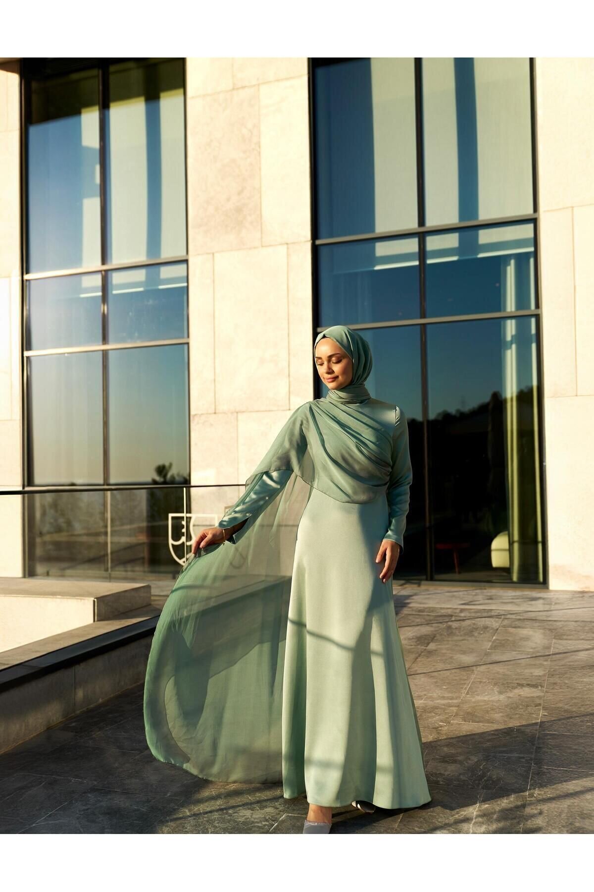 Satin Chiffon-Detail Evening Dress - Green - Azeem