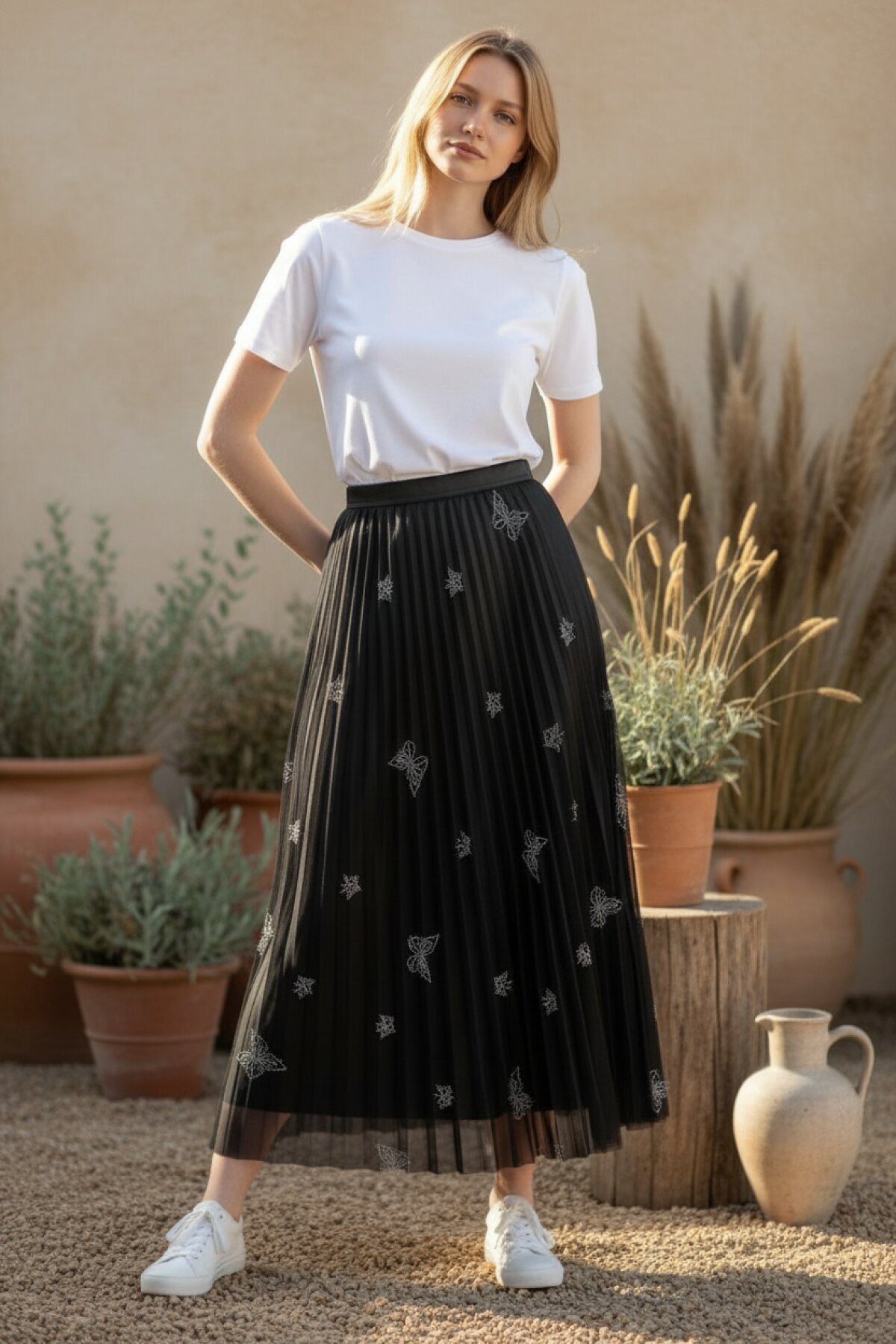 Siyah Pileli Deri Görünümlü Kelebek ve Taş Detaylı Pamuklu Viskon Etek - EREN STYLE