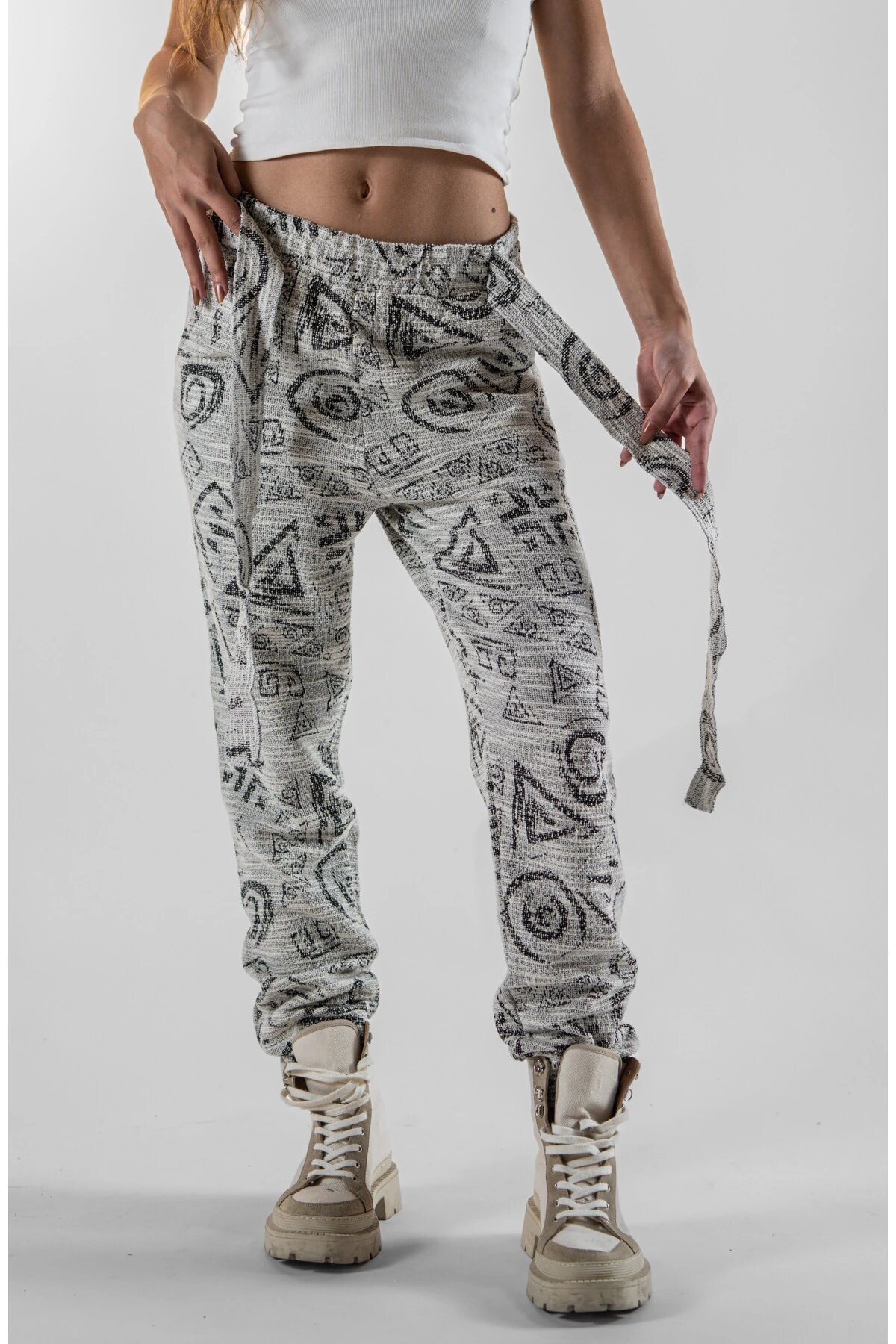 Jogger Geometric Patterned Belted Pants - Grey - Mexico Superblue