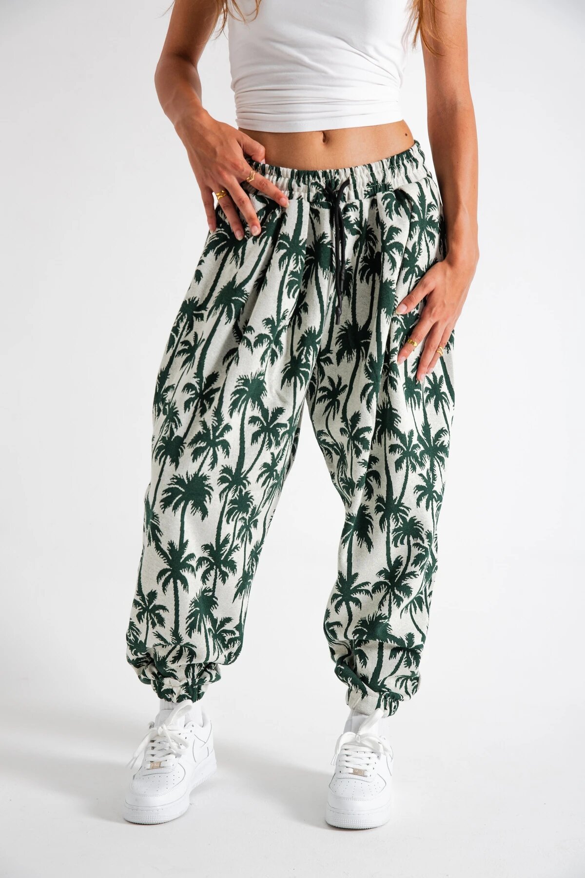 Salwar Palm Print Pleated Pants - Khaki - Mexico Superblue