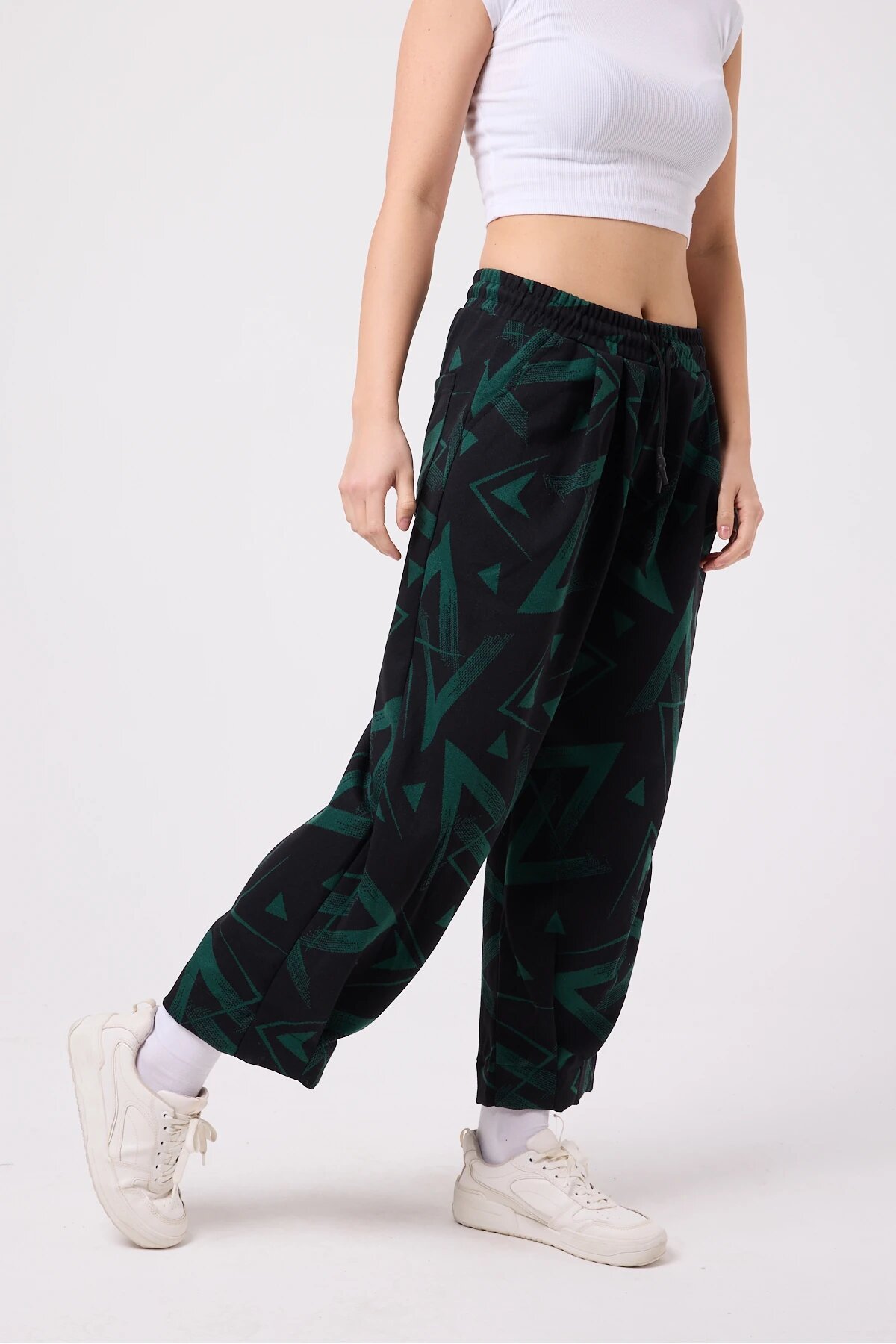Haki Sokak Tarzı Baggy Paça Detaylı Pantolon - Mexico Superblue
