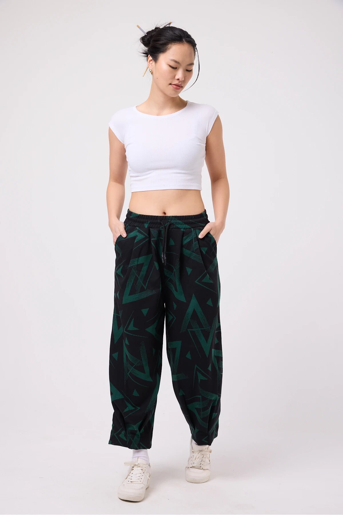 Haki Sokak Tarzı Baggy Paça Detaylı Pantolon - Mexico Superblue
