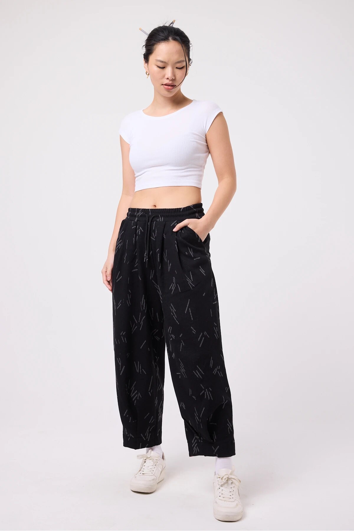 Baggy Street Style Hem-Detail Pants - Black - Mexico Superblue