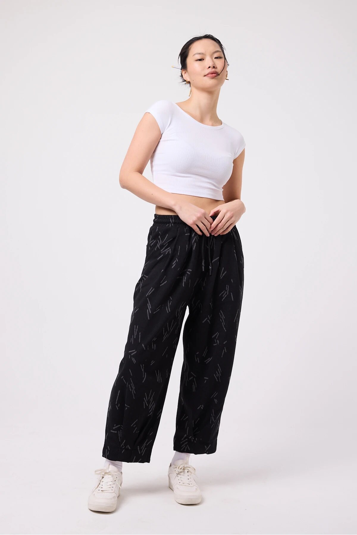 Baggy Street Style Hem-Detail Pants - Black - Mexico Superblue