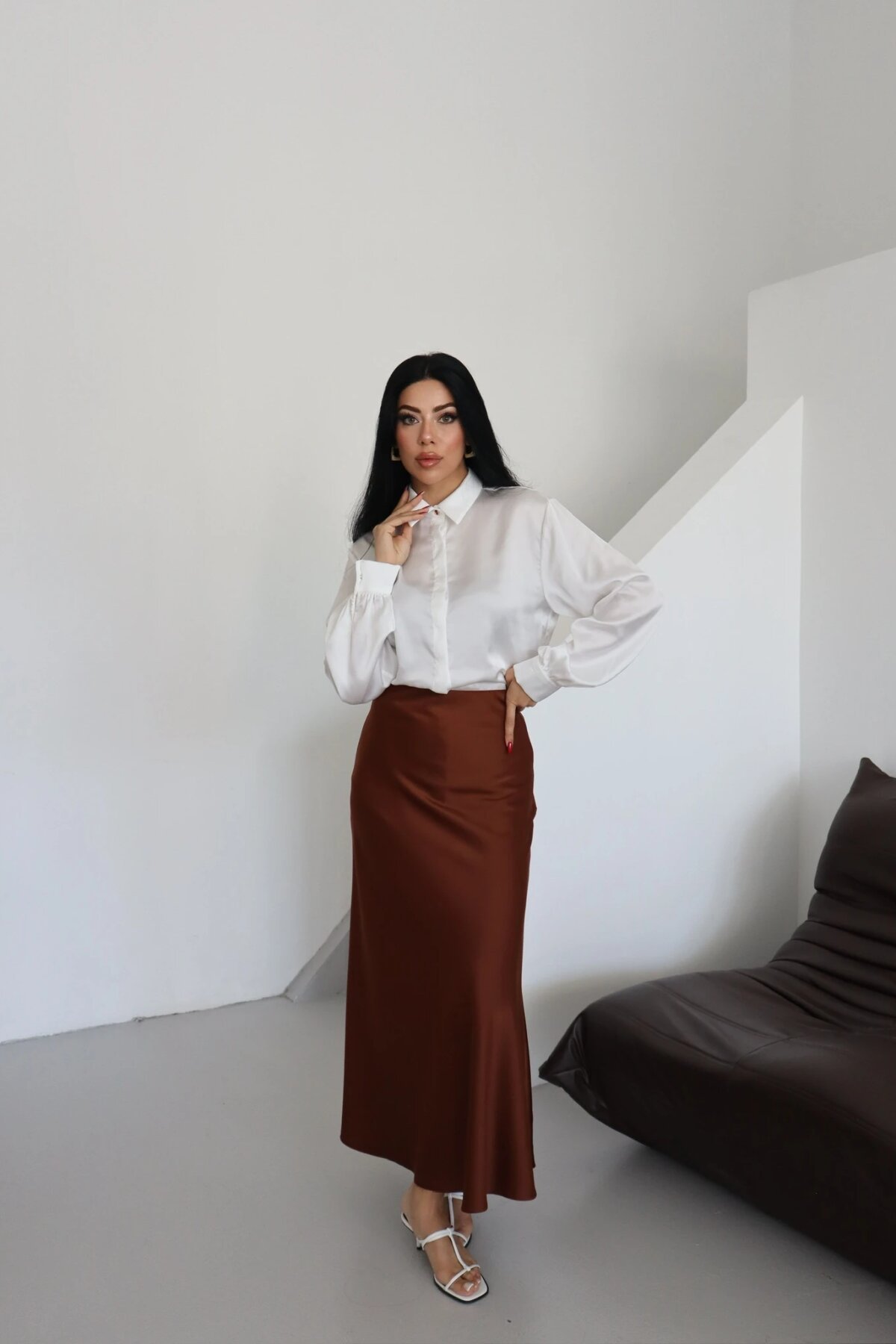 Beyaz Düz Klasik Dokulu Saten Yakalı Gömlek - Milamia