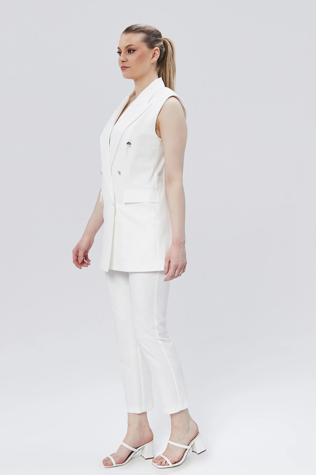 Classic Vintage Buttoned Vest - Ecru - Milamia