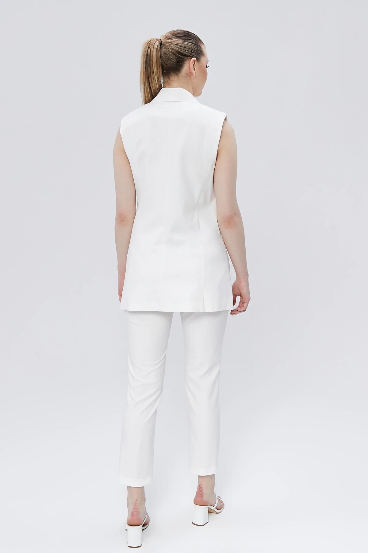Classic Vintage Buttoned Vest - Ecru - Milamia