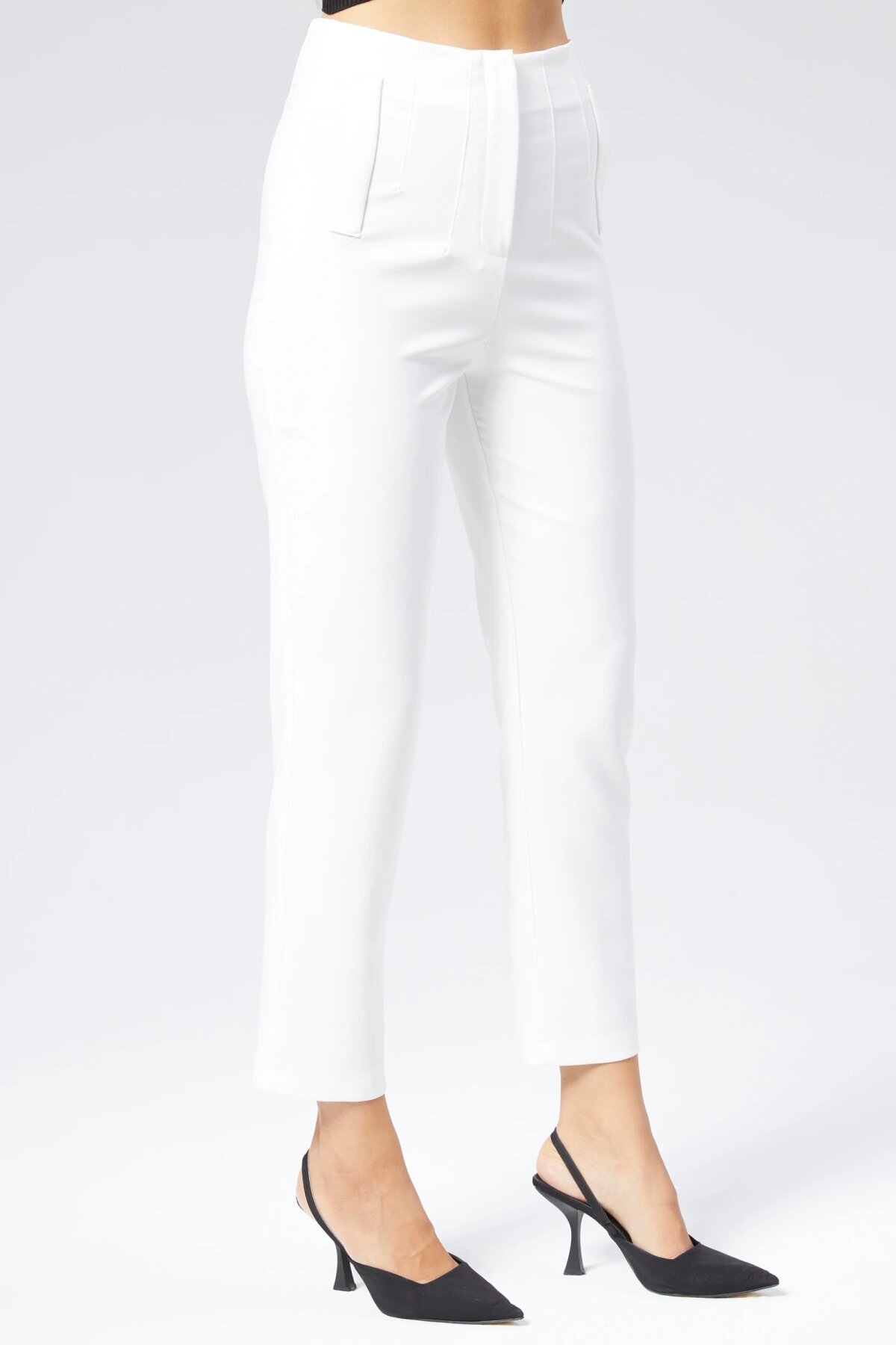 High-Waist Slim-Leg Ankle-Length Fabric Pocket-Detail Pants - Ecru - Milamia