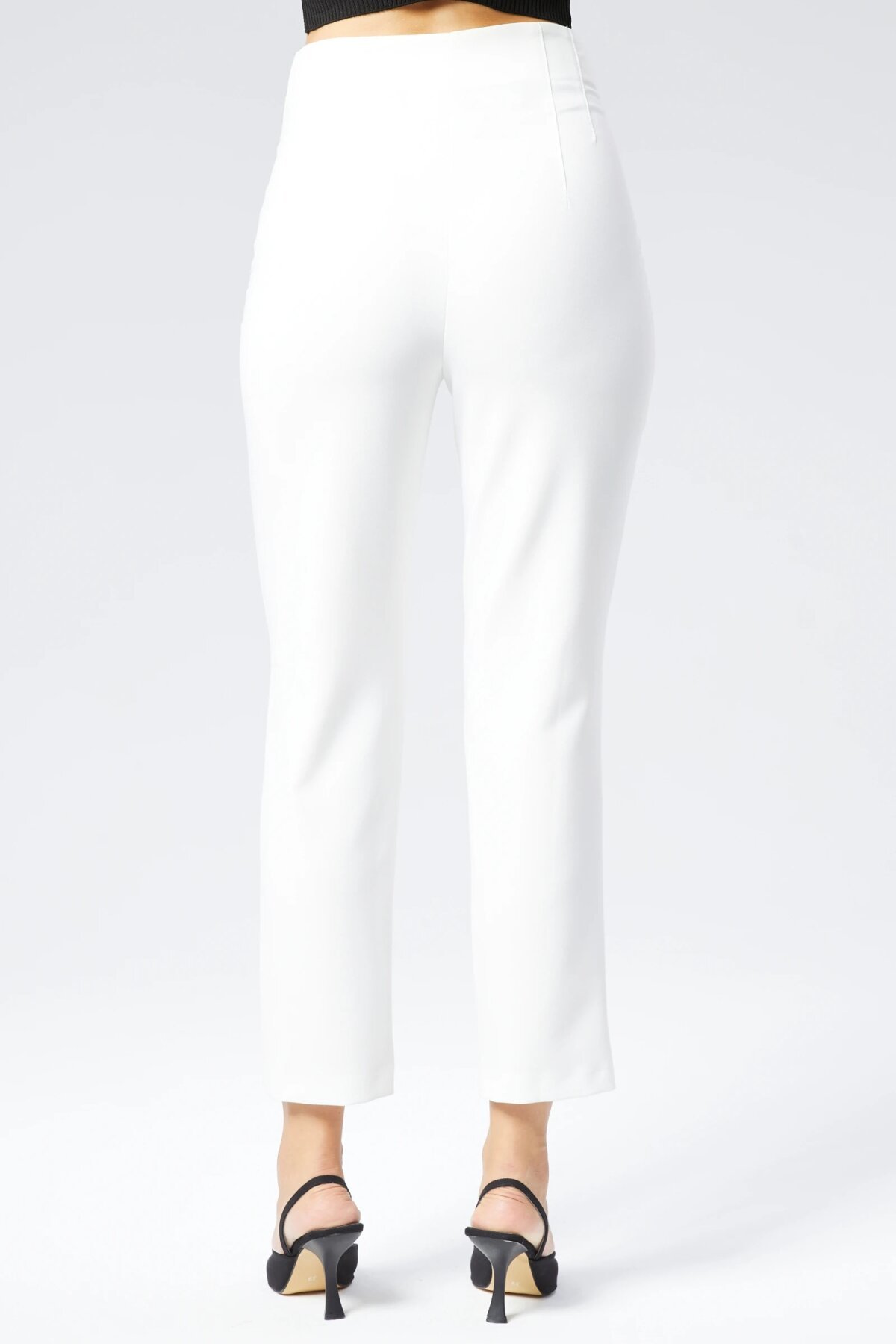 High-Waist Slim-Leg Ankle-Length Fabric Pocket-Detail Pants - Ecru - Milamia