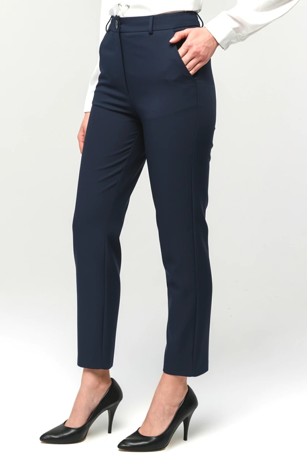 Ankle-Length Classic Slim Leg Carrot Pants - Navy Blue - Milamia