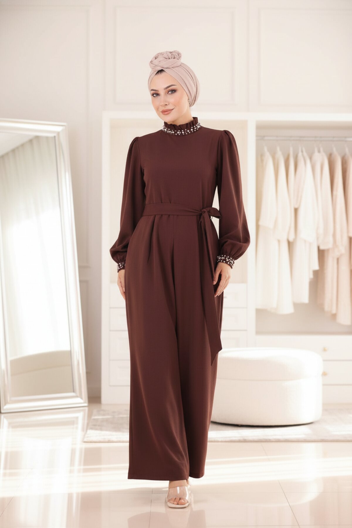 Kahverengi İnci Detaylı Tulum Elbise - Modamihram