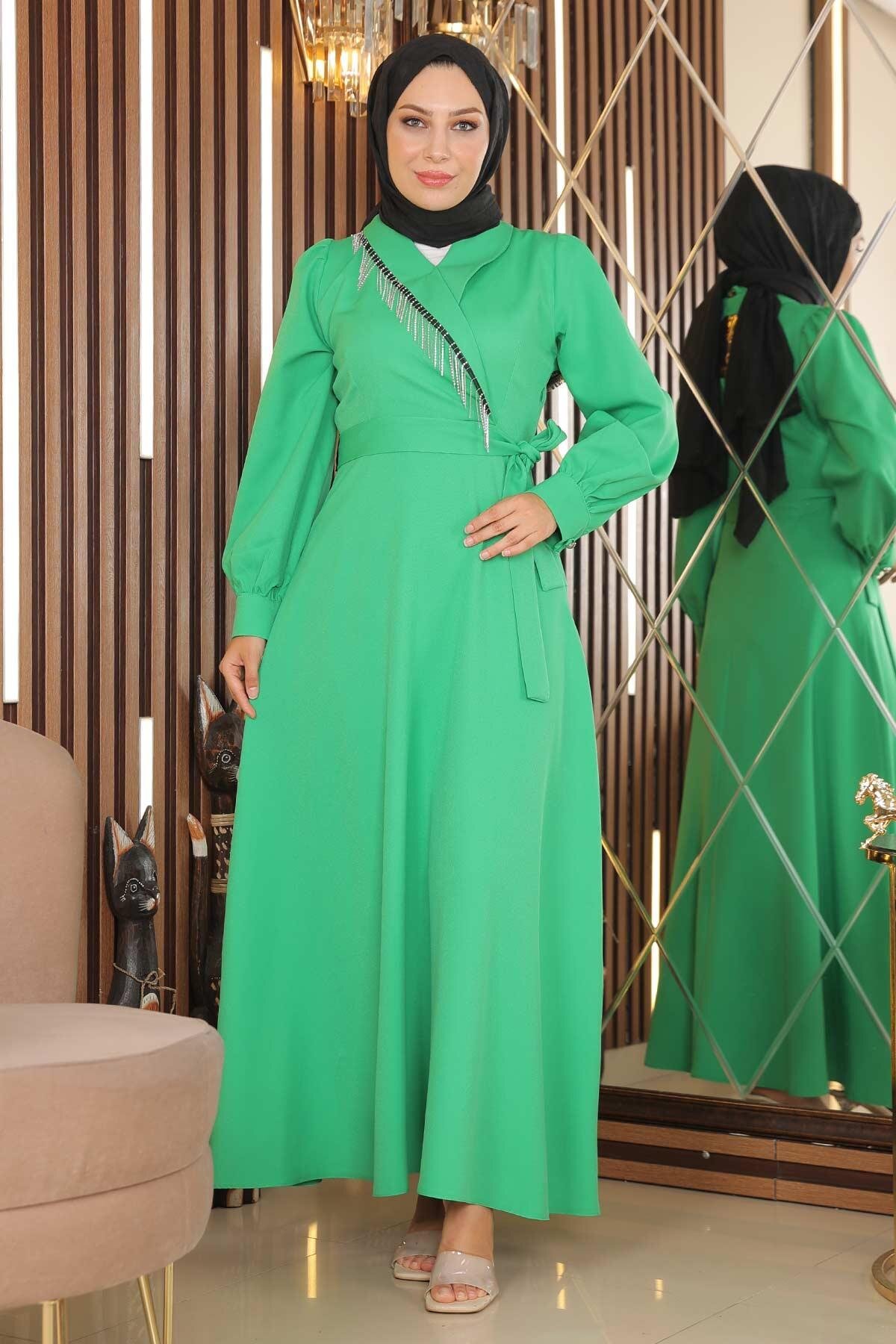 Yeşil Taş Püsküllü Elbise - Modamihram