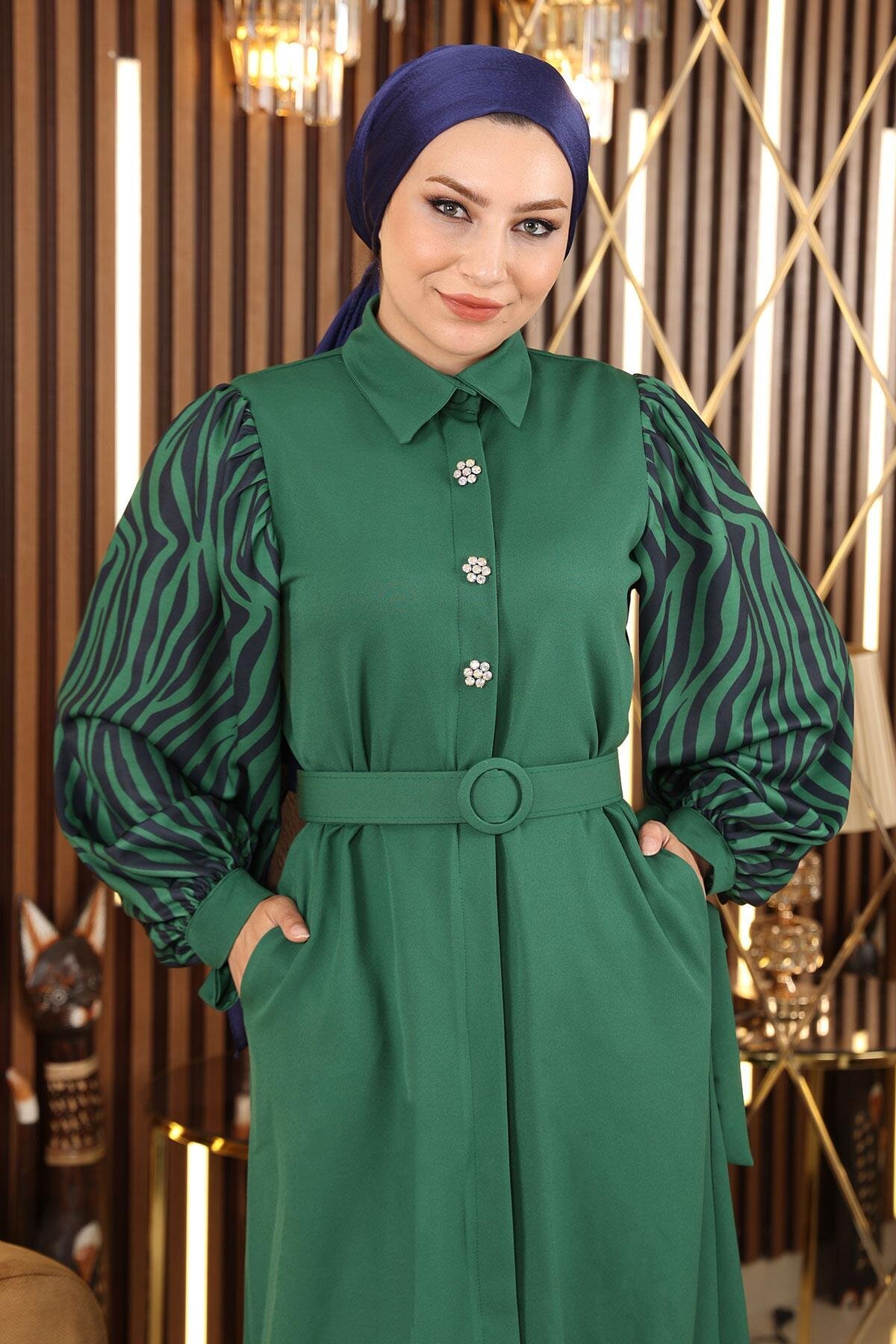 Emerald Pattern Stone-Detailed Abaya - Emerald - Modamihram