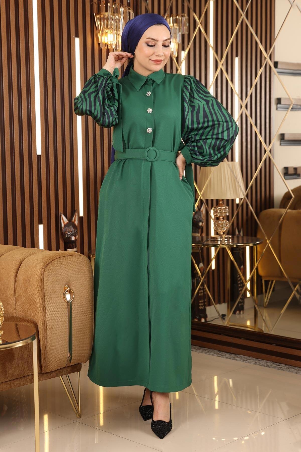 Emerald Pattern Stone-Detailed Abaya - Emerald - Modamihram