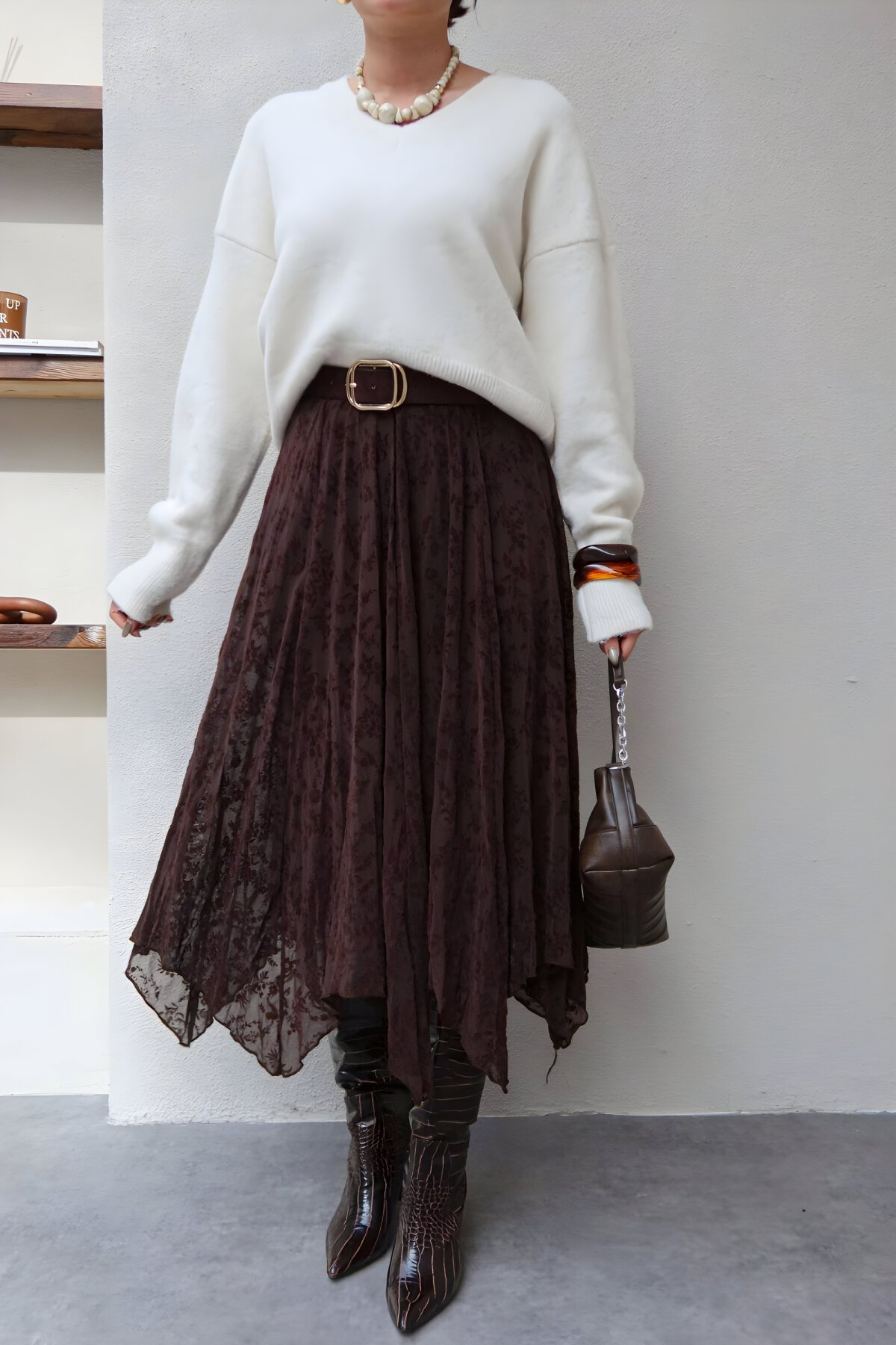 Kahverengi Çiçek İşlemeli Asimetrik Tül Etek - MOZENA