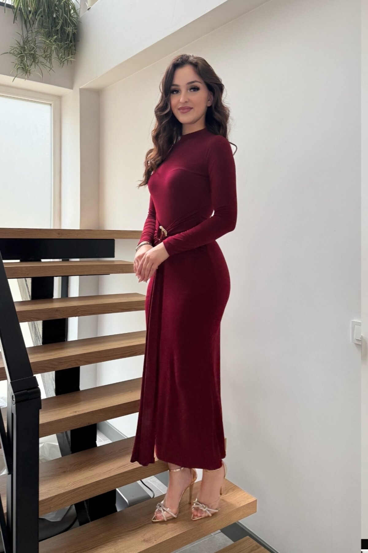 Crew Neck Front-Buckled Dress - Maroon - Safgiyim44