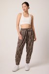 Bej Desenli Jakar Sokak Tarzı Spor Şalvar Pantolon