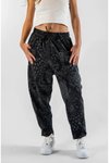 Siyah Desenli Jakar Önden Cepli Pantolon
