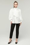 Beyaz Balon Kol Fiyonklu Taşlı Saten Gömlek