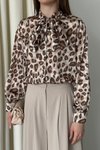 Leopar Dijital Baskı Desenli Fiyonklu Saten Gömlek