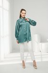 Zümrüt Saten Yakası Taşlı Gömlek