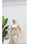 Ekru Kuyruklu Saten İspanyol Kol Abiye Elbise