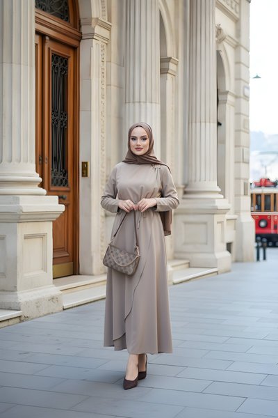 Vizon Kruvaze Bej Bağlamalı Elbise