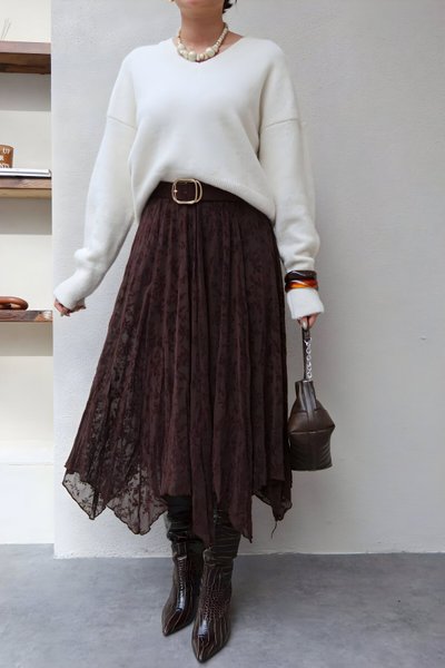 Kahverengi Çiçek İşlemeli Asimetrik Tül Etek