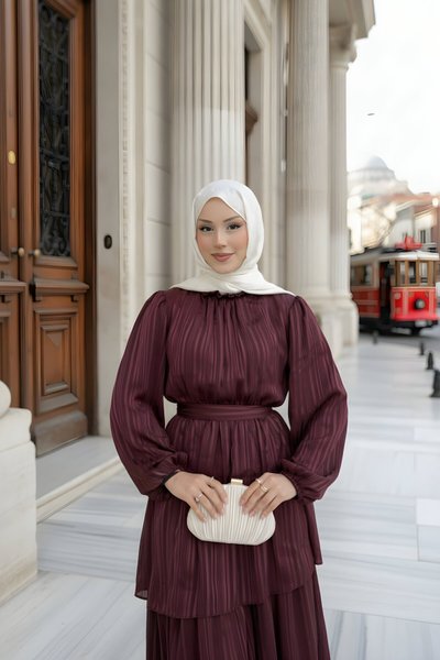 Bordo Şifon Volan Detaylı Kuşaklı Elbise