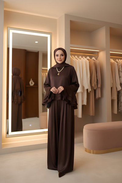 Kahverengi İkili Saten Volan Detay Tesettür Takım