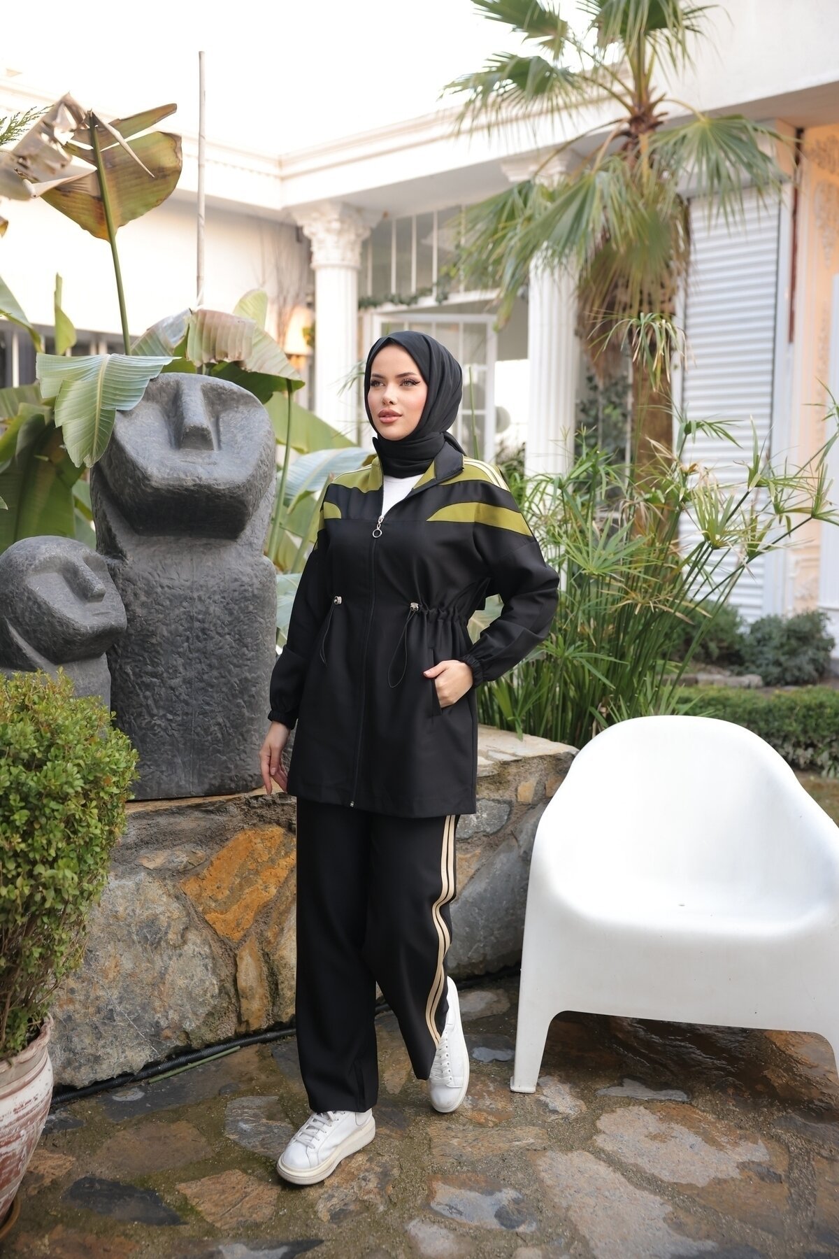 بدلة رياضية سوداء - Wovi Moda