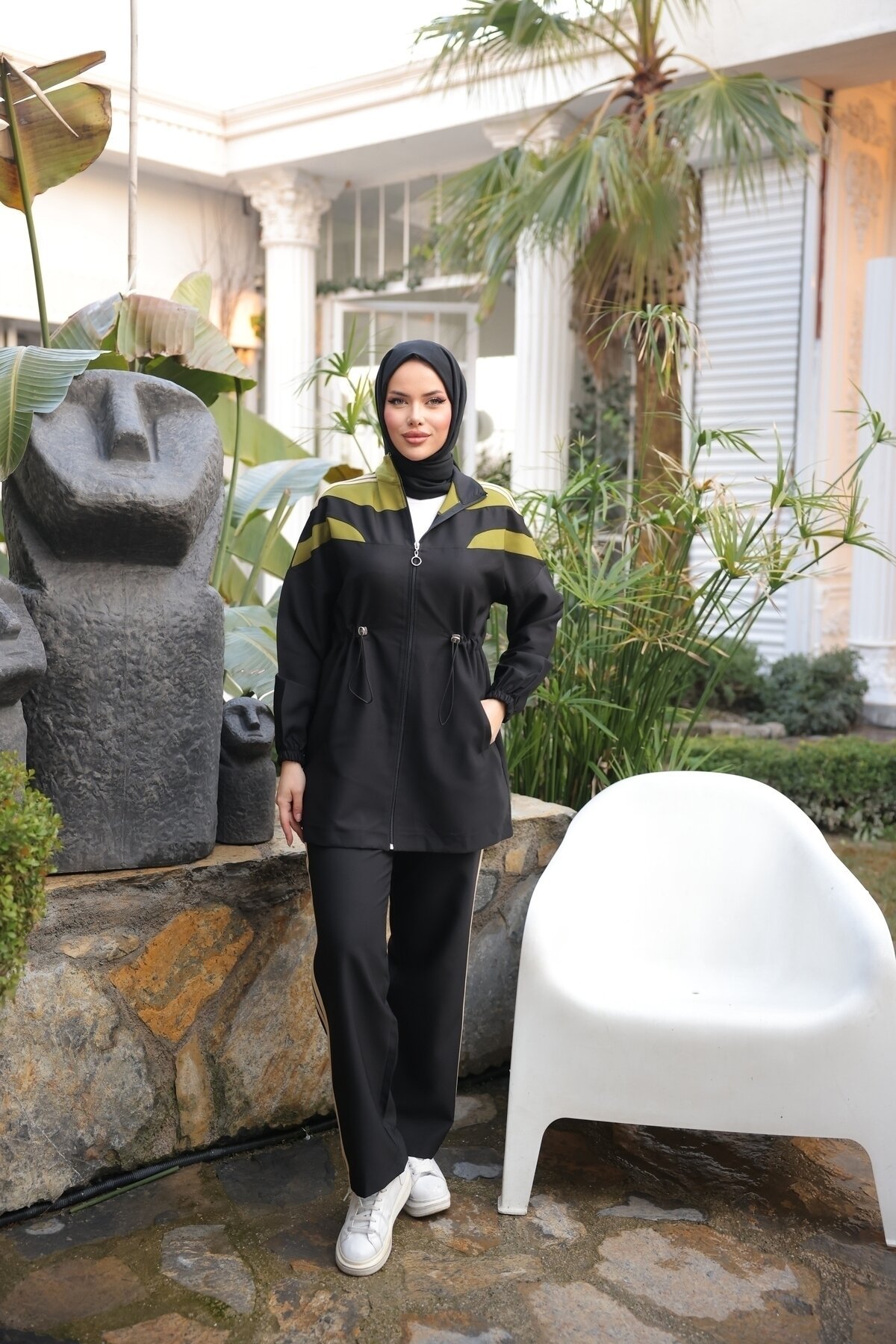 بدلة رياضية سوداء - Wovi Moda