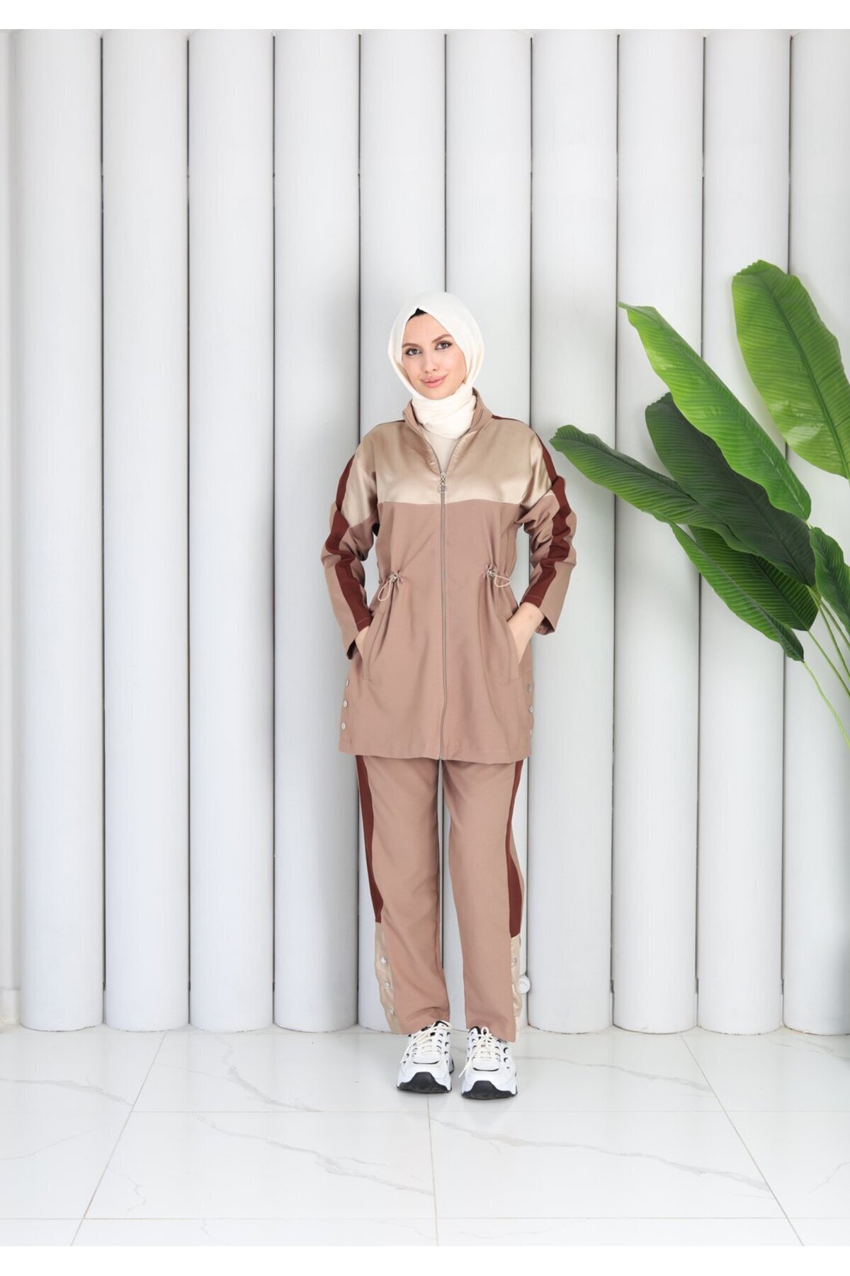 Comfortable Elegant Modest Sports Set - Brown - ZARERA