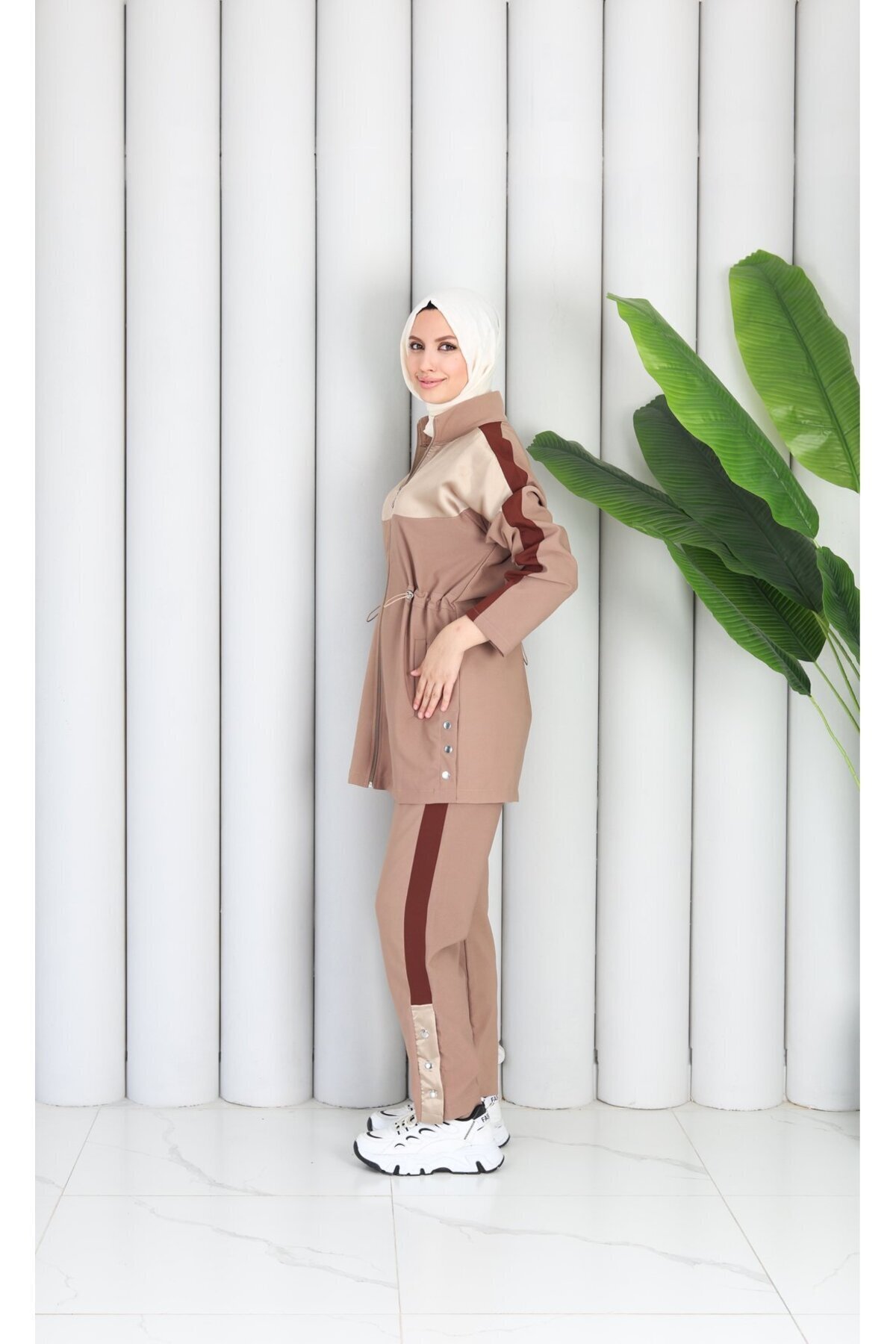 Comfortable Elegant Modest Sports Set - Brown - ZARERA