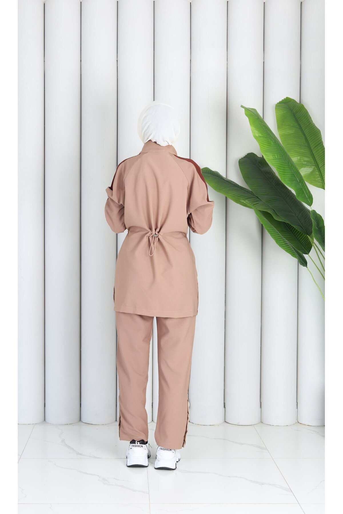 Comfortable Elegant Modest Sports Set - Brown - ZARERA