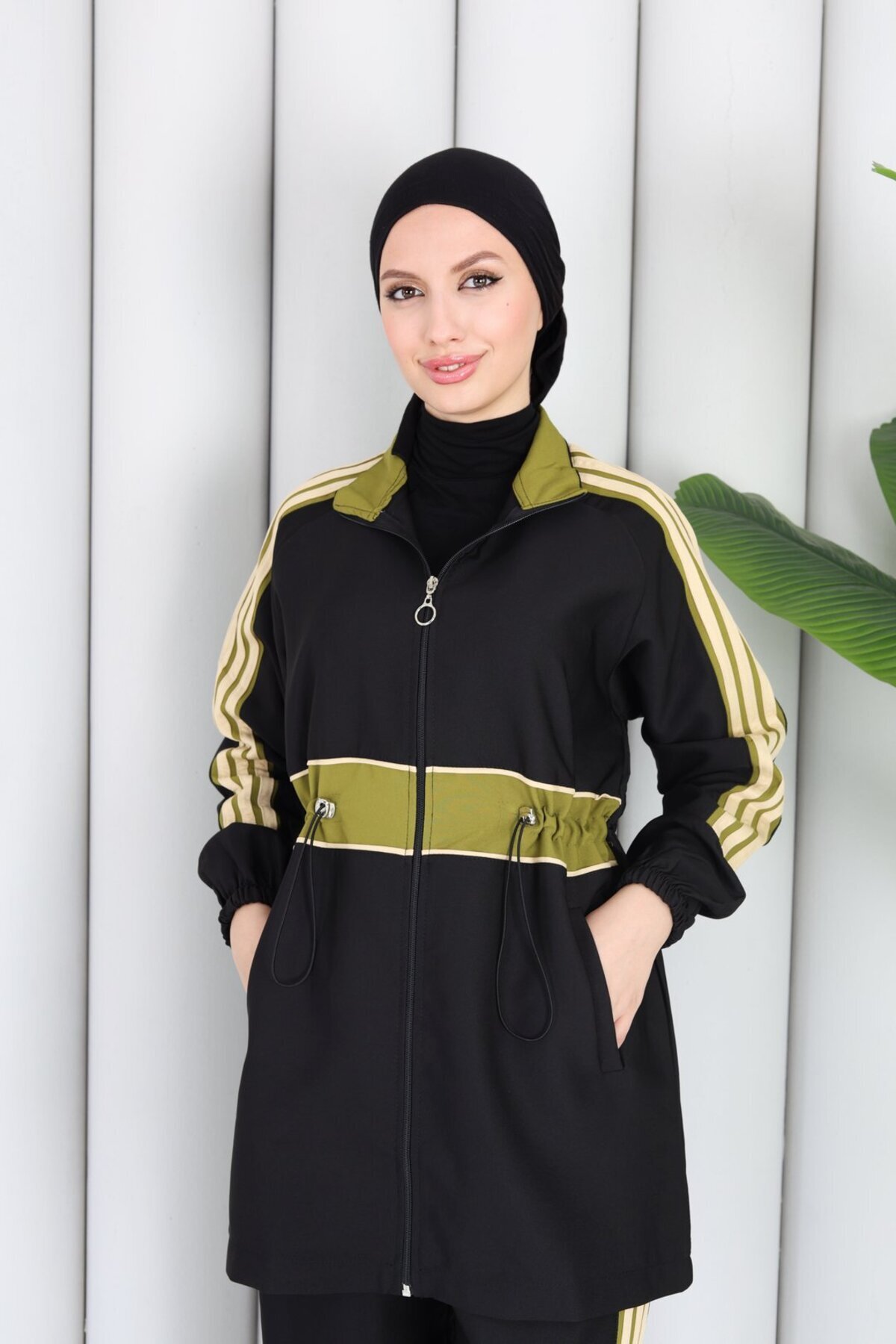 طقم مريح رياضي وأنيق باللون الأسود - ZARERA