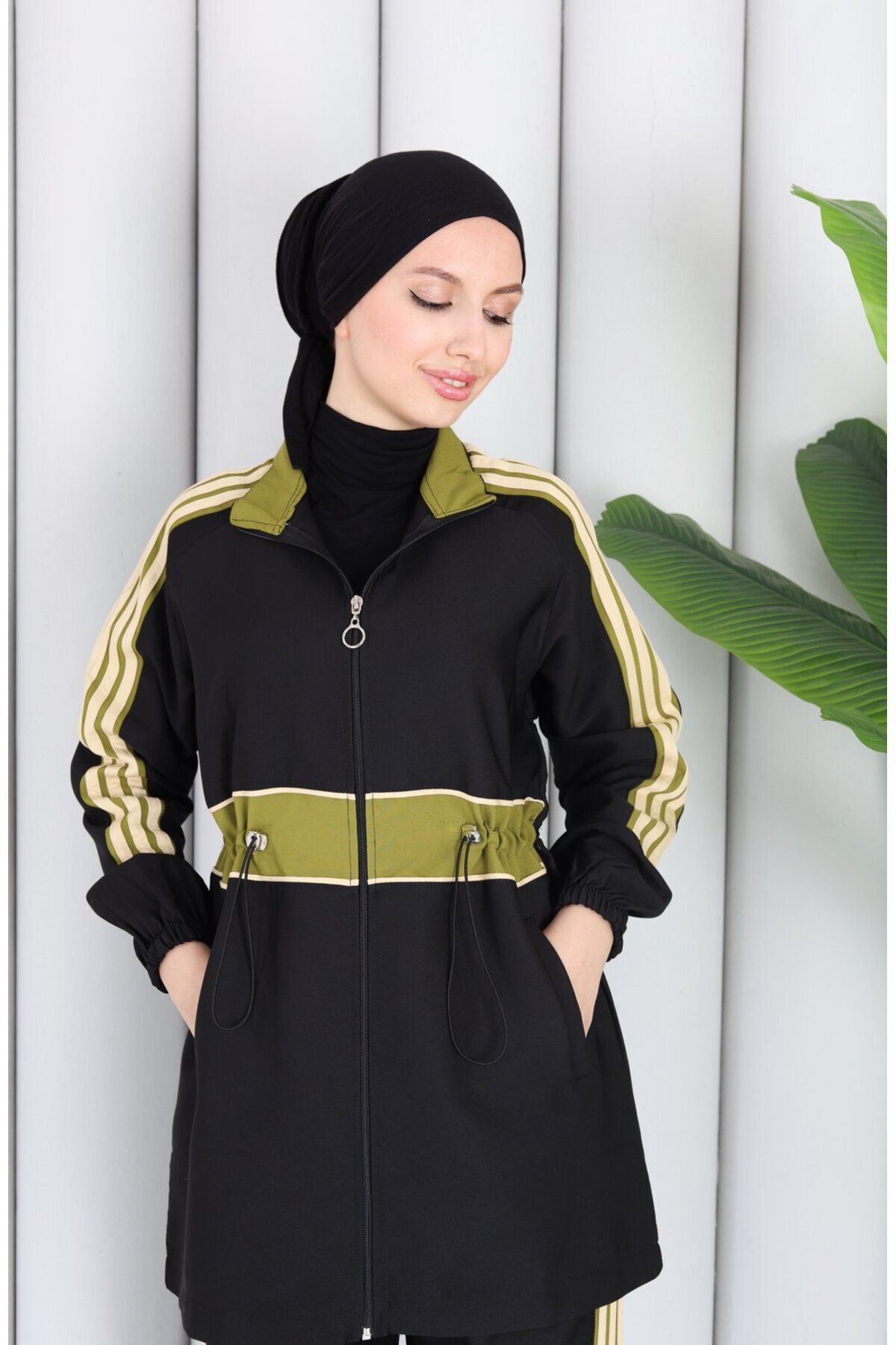 طقم مريح رياضي وأنيق باللون الأسود - ZARERA