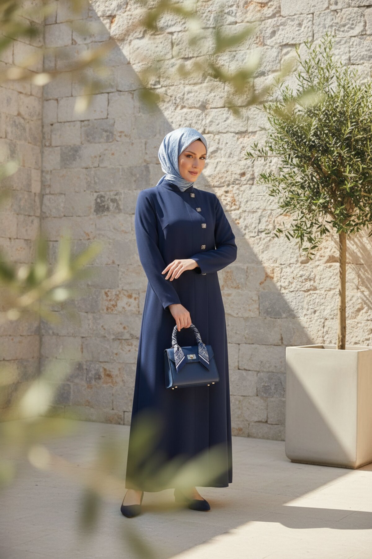 Lacivert Kare Aksesuarlı Ferace - Beyza