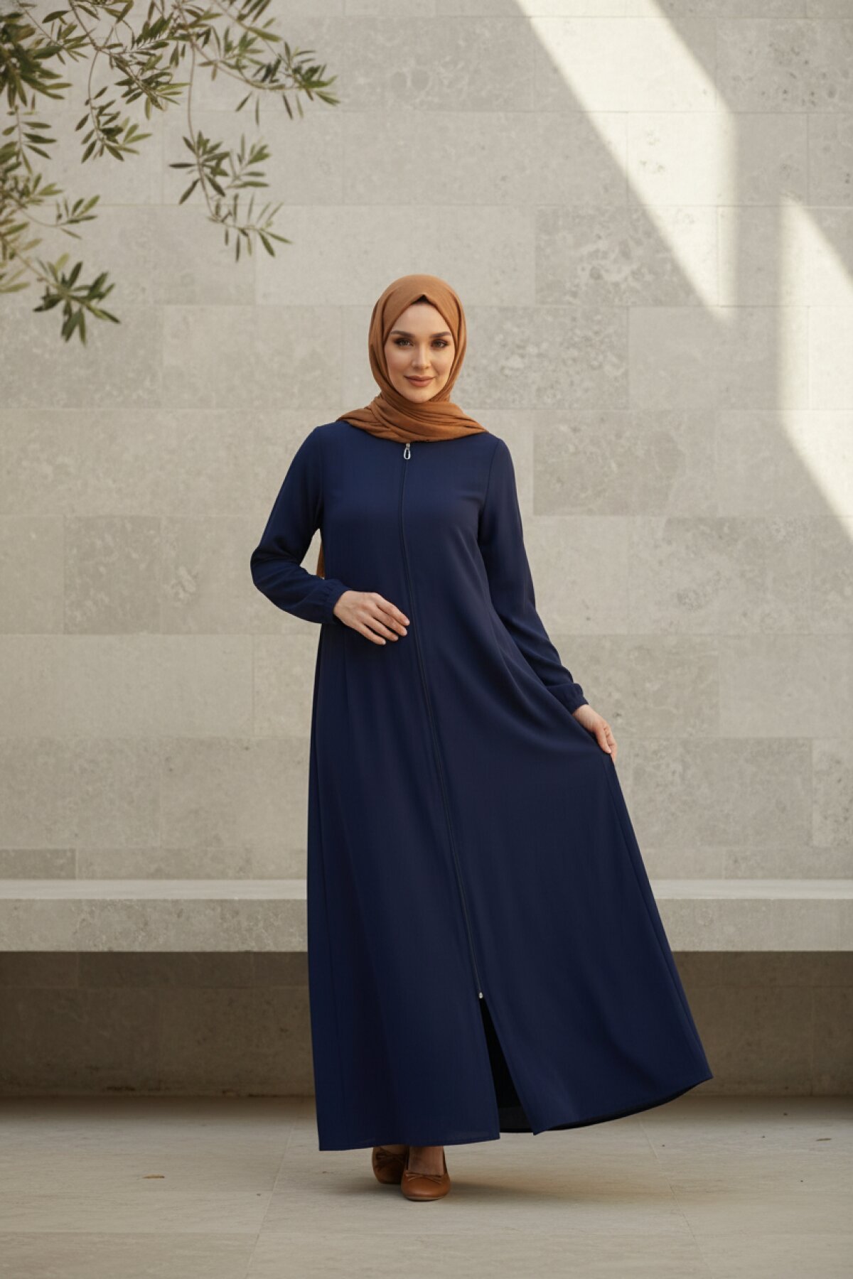 Lacivert Yan Yırtmaçlı Ferace - Beyza