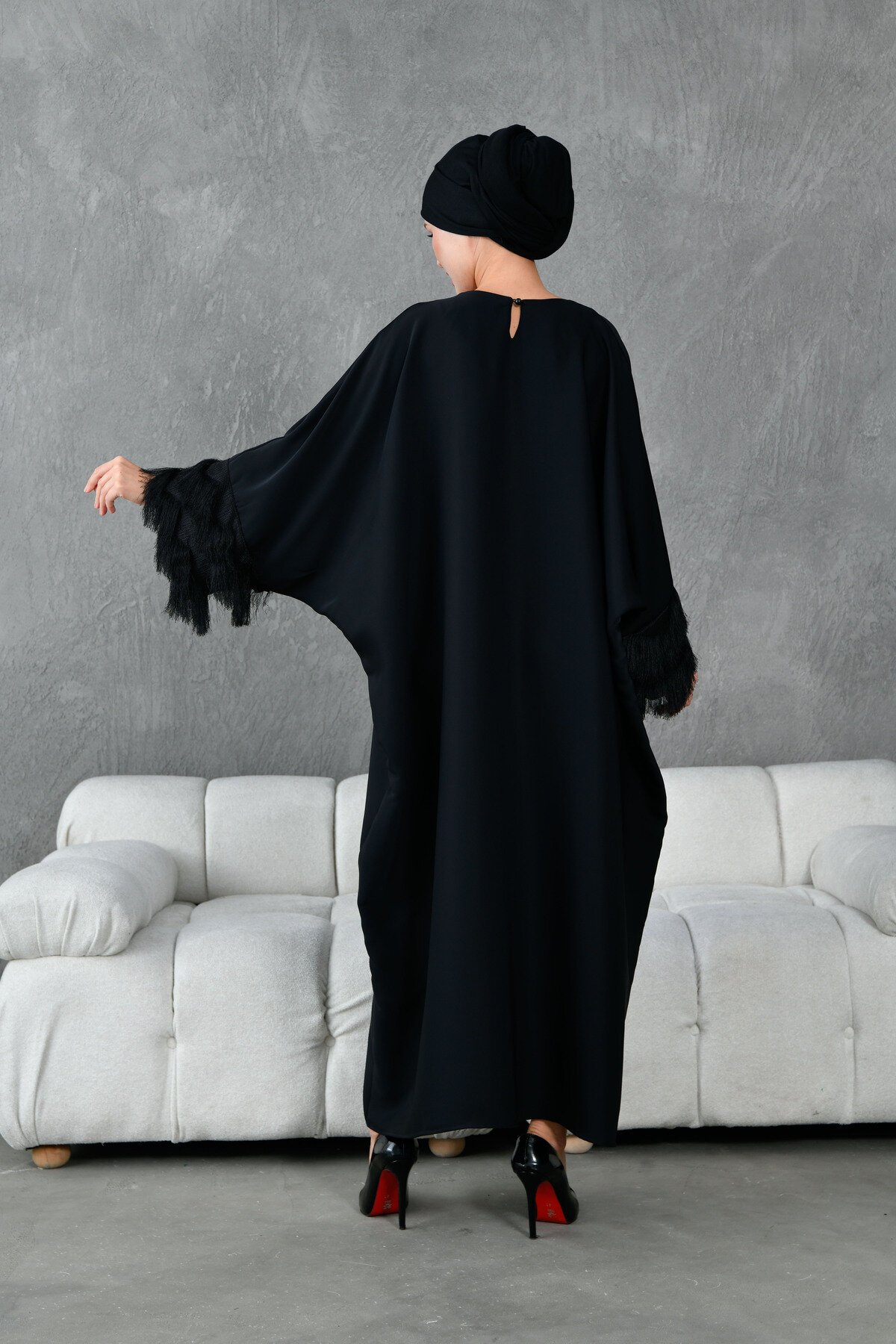 Plus Size Tassel-Sleeve Abaya - Black - Fzd Filizzade