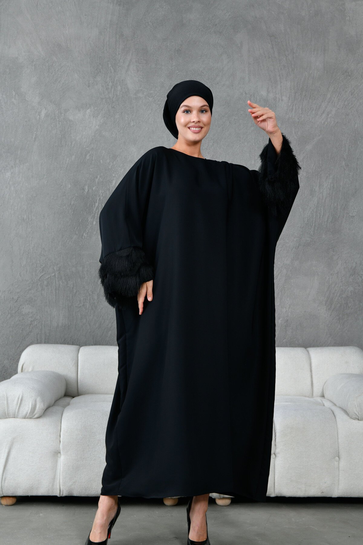 Plus Size Tassel-Sleeve Abaya - Black - Fzd Filizzade