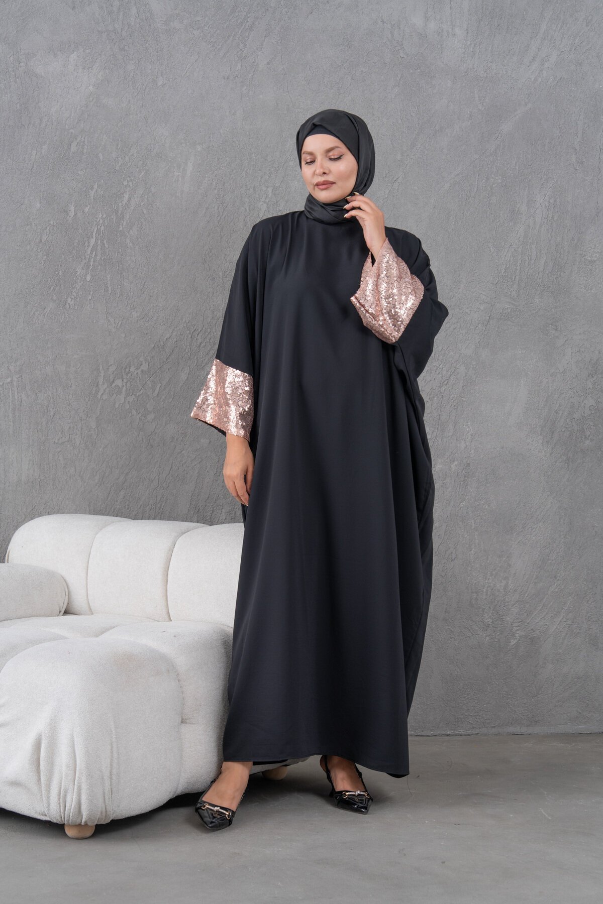 Sequin-Detailed Abaya - Black with Gold - Fzd Filizzade