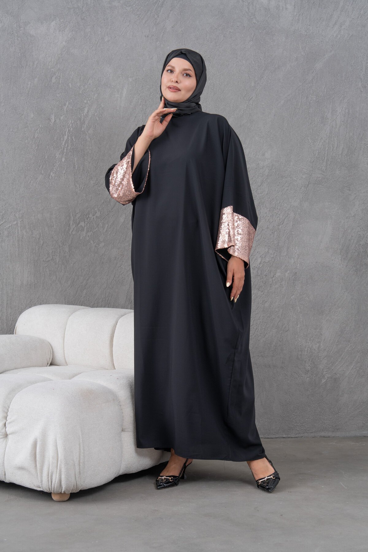 Sequin-Detailed Abaya - Black with Gold - Fzd Filizzade